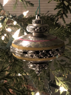 Vintage Family Ornament